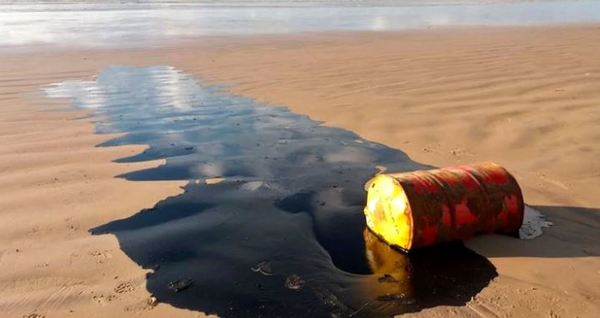 130 playas brasileñas afectadas por manchas de petróleo » Ñanduti