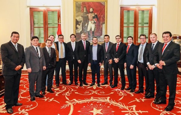 Intendentes del Alto Paraná presentaron “plan de desarrollo” al presidente Abdo - ADN Paraguayo
