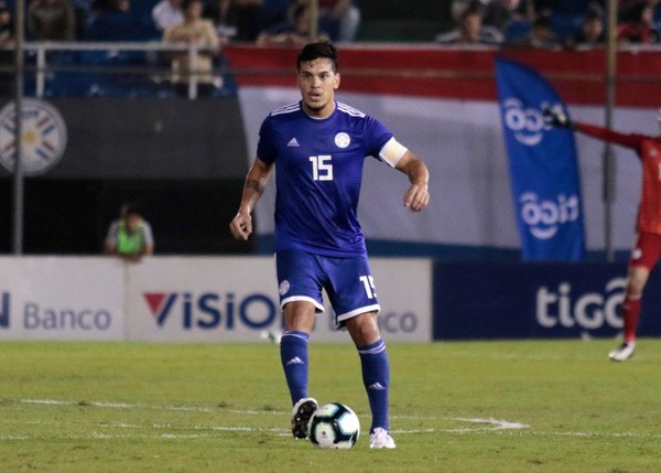 Palmeiras rechaza ofertas millonarias por Gustavo Gómez