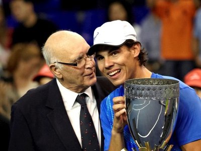 Fallece Andrés Gimeno, campeón más veterano de Roland Garros