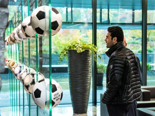 Kaká: "Hay que maximizar el impacto del fútbol en la vida de las personas"