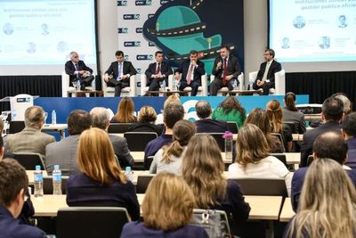 Institucionalidad en Hacienda se logró con políticas a largo plazo
