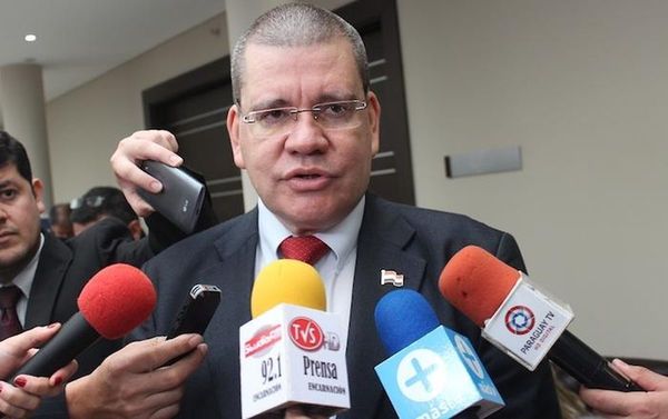 Barrios: La seguridad es un desastre y Honor Colorado insistirá con voto censura al ministro del Interior - ADN Paraguayo