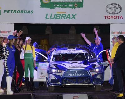 Liberan uso de prendas - Automovilismo - ABC Color