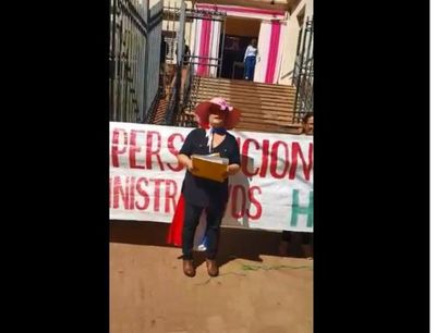 Sindicalistas del Hospital Nacional se manifestaron por supuesta persecución - Nacionales - ABC Color