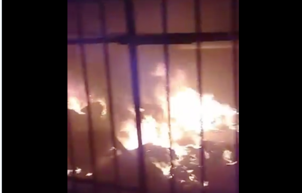 HOY / Colilla de cigarrillo causó incendio en subsuelo del IPS