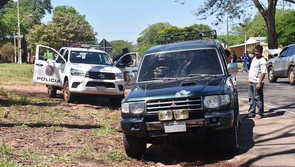 Asaltantes roban camioneta que llevaba G. 30 millones - Judiciales y Policiales - ABC Color