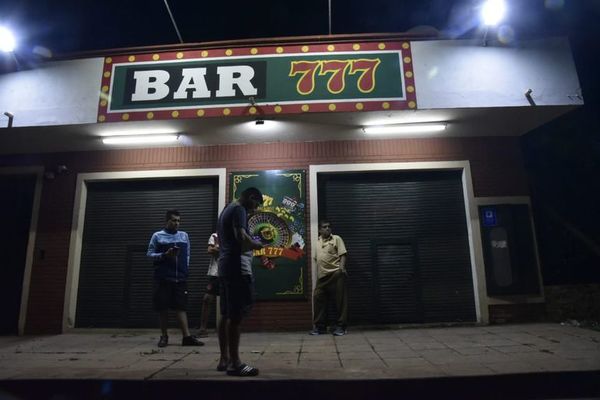 Asaltan local de juegos electrónicos y balean a su encargado - Nacionales - ABC Color
