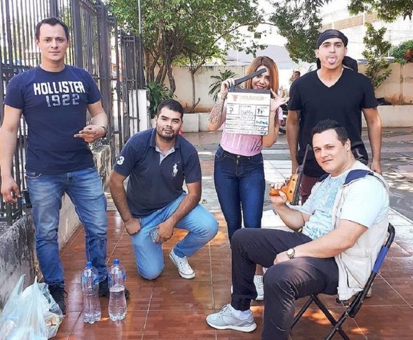 Policía hiere a un actor que rodaba la escena de un robo