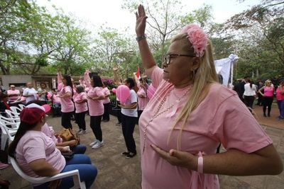 Octubre Rosa: charlas y atención médica en el Buen Pastor