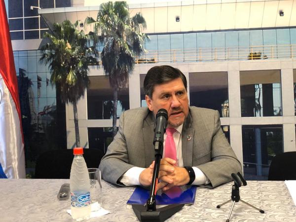 Denuncias sobre Petropar “son muy graves”. Se podría plantear interpelación de Samudio, dice Llano - ADN Paraguayo