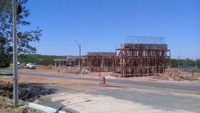 Toma forma el viaducto y rotonda en cruce Puerto Rosario-Santaní