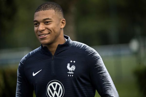 Mbappé, baja con Francia - Fútbol - ABC Color