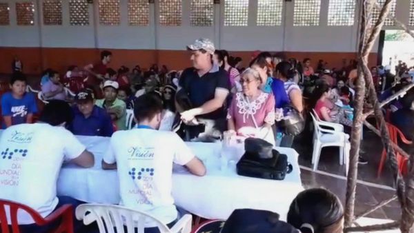 Consulta oftalmológica gratuita en San Pedro