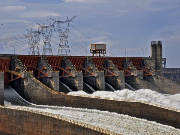 Itaipú llama a concurso para cubrir 68 vacancias