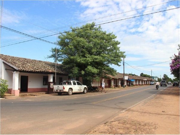 Gobierno paraguayo pide a Interpol emitir alerta por hurto de puerta jesuítica