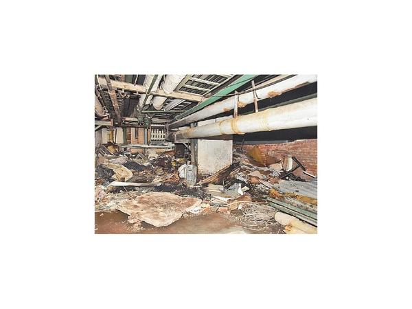 Colilla de cigarrillo habría causado incendio en el subsuelo del IPS