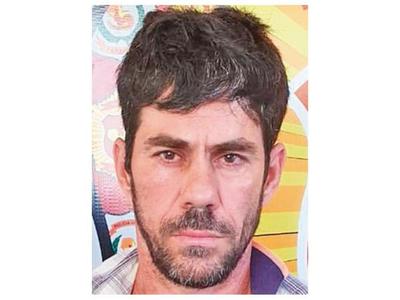 Expulsan a preso fugado, pero otros 2 seguirían por la zona