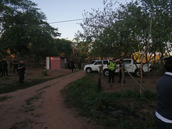 Unos 1.200 policías prestos a desalojar a 50 familias de un asentamiento, en Luque - ADN Paraguayo