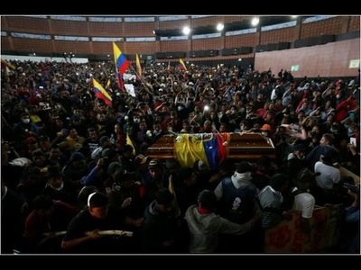 Un multitudinario velorio despide a indígena fallecido en protesta en Ecuador