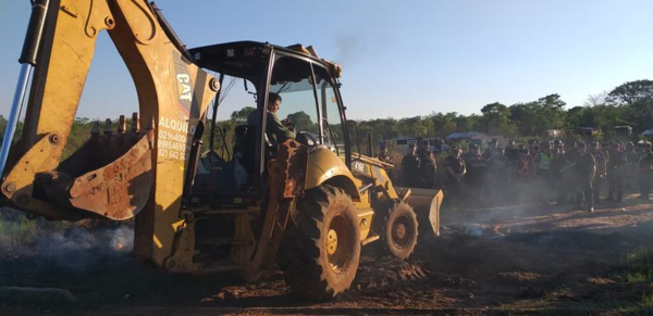 Desalojan a 150 familias en Luque