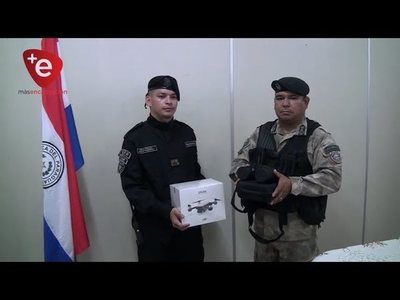 ASOC. DE INTENDENTES ENTREGÓ UN DRONE A LA POLICIA DE ITAPÚA