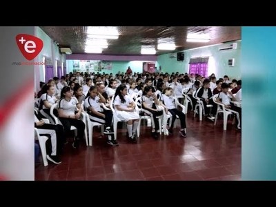 EN EL DÍA DEL POETA PARAGUAYO, INCENTIVAN A JOVENES EN EL ARTE DE LA LECTURA Y ESCRITURA