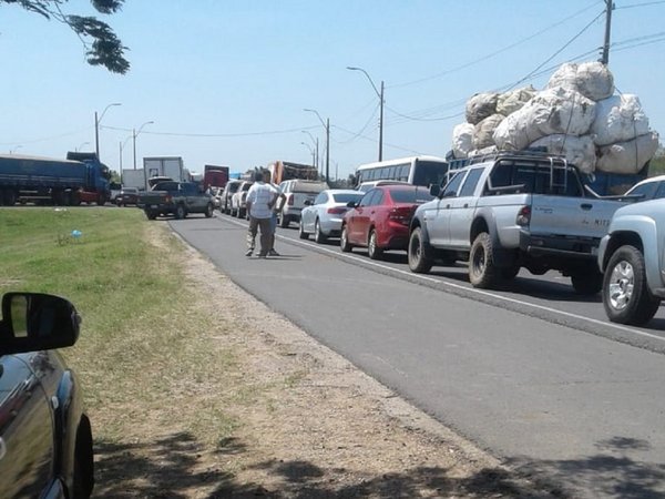 Indígenas cierran Puente Remanso y exigen destitución de titular del INDI