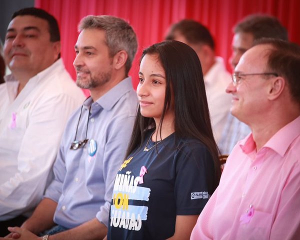 "Más cargos para las mujeres" pide niña presidenta » Ñanduti
