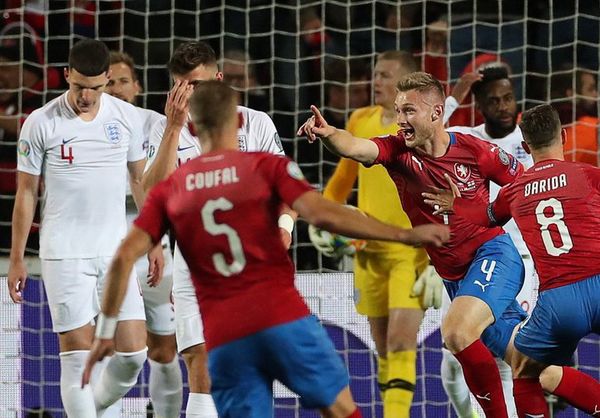 Inglaterra aplaza su clasificación - Fútbol - ABC Color