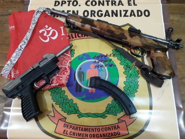 Capturan a un hombre tras intentar vender dos armas de fuego