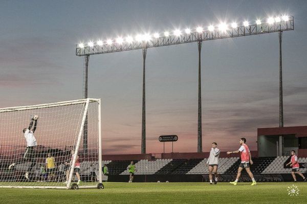 Libertad prepara nuevo sistema de seguridad y retirarán vallas contra Cerro Porteño