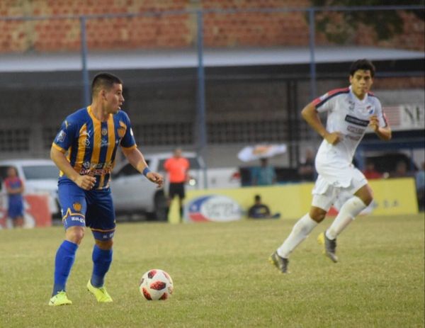 Sportivo Luqueño le arranca los tres puntos a Nacional con un gol a los 93