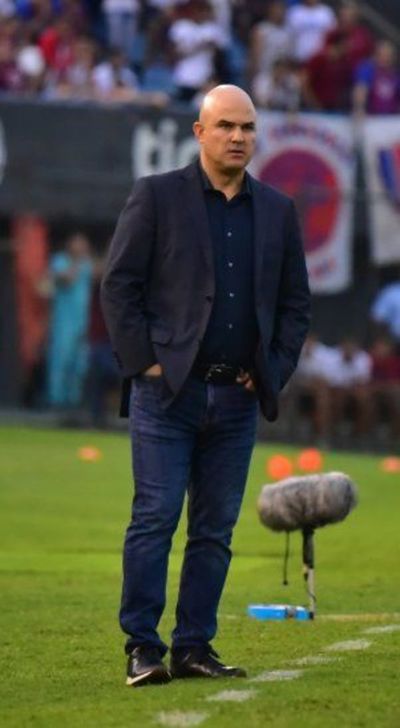 Jubero es contratado por club de la  liga japonesa