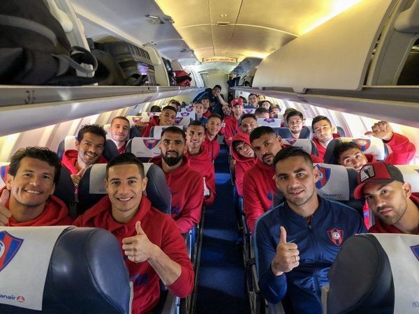 Plantel de Cerro Porteño partió rumbo a Buenos Aires en búsqueda de la victoria ante River Plate