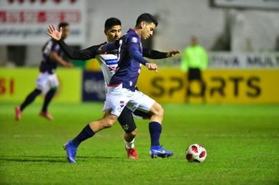 Nacional y las Aguilas empatan en partido sin emociones
