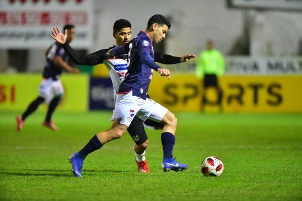 Nacional y las Aguilas empatan en partido sin emociones