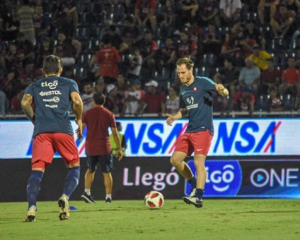 Cerro sufre la baja de Novick y Óscar Ruiz sigue en ruperación