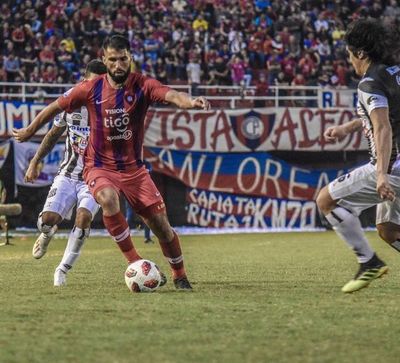 Russo prepara un equipo alternativo contra Atlántida
