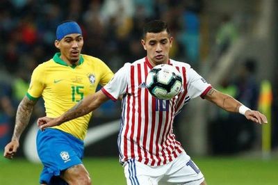Paraguay se retira de la Copa con la cabeza alta