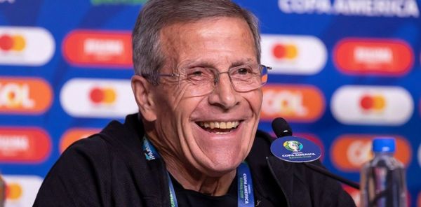 Uruguay busca hacer historia contra Japón esta noche