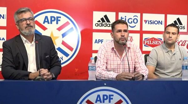 Árbitros del bochorno piden disculpas y son separados del plantel