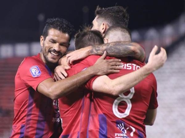 Cerro vuelve a ganar