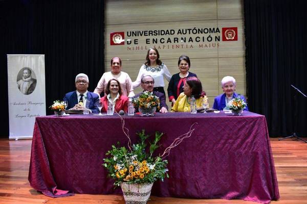 GOBIERNO DEPARTAMENTAL DISTINGUE A NUEVOS MIEMBROS ITAPUENSES EN LA ACADEMIA PARAGUAYA DE LA LENGUA ESPAÑOLA