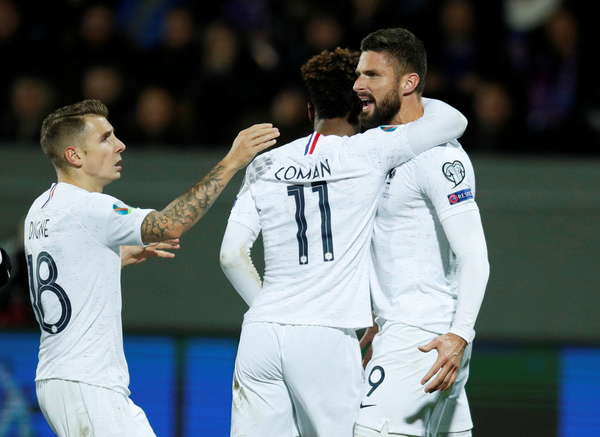 Francia sigue muy bien encaminado tras vencer a Islandia