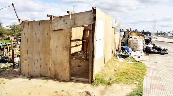 43 familias se rehúsan a volver a sus hogares