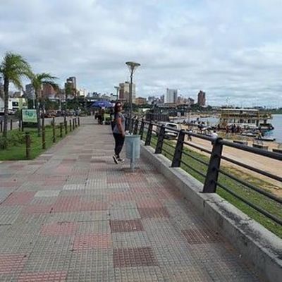 Amanecer nublado con altas probabilidades de lluvias dispersas