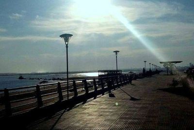 Miércoles fresco por la mañana cálido por la tarde