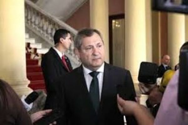 Presidente del Congreso crítico dependencia del Legislativo para aprobar aumentos en su presupuesto