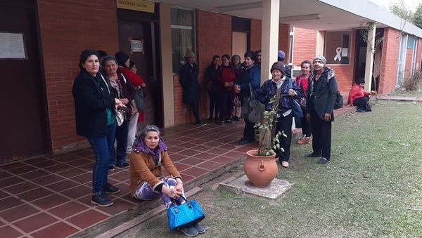 Pacientes con cáncer se manifiestan por falta de respuesta ante averia del aparato de radioterapia